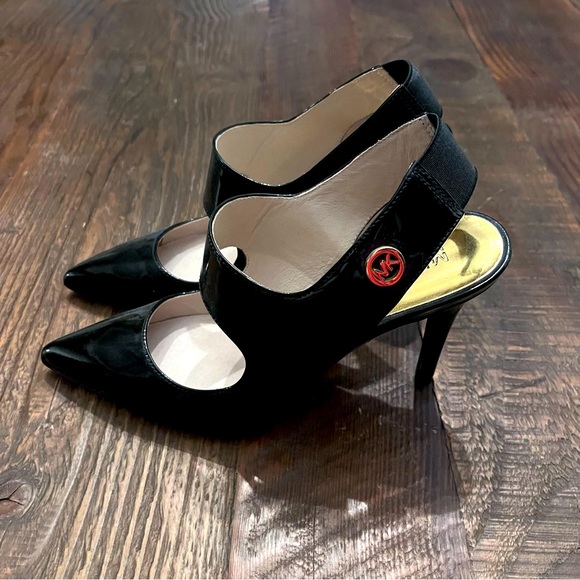 MICHAEL KORS Black Patent Leather Heels. Like New - Picture 4 of 10